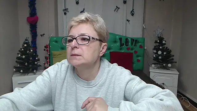 EmiliaGree online show from January 11, 2026, 6:02 pm