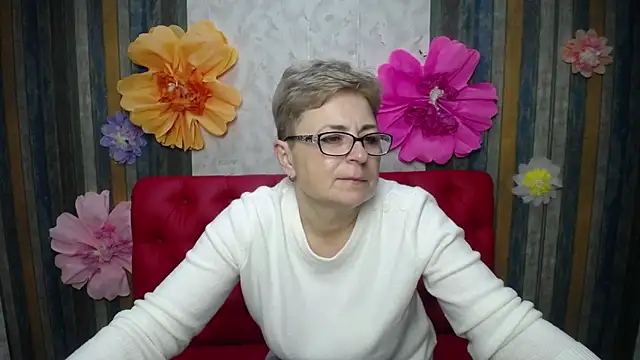 EmiliaGree online show from April 19, 2026, 5:12 pm