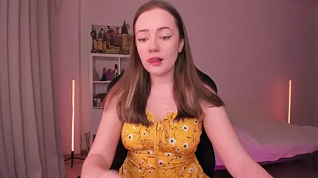 WalkingGirl online show from February 8, 2025, 6:22 pm