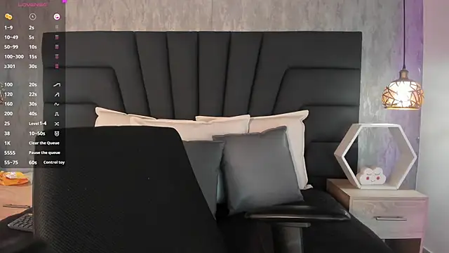 Snapshot of SARA_STONE17 chatting on January 8, 2025, 2:35 pm SARA STONE17 online show from January 8, 2025, 2:35 pm