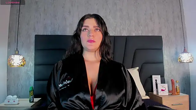 Snapshot of SARA_STONE17 chatting on February 5, 2025, 11:23 am SARA STONE17 online show from February 5, 2025, 11:23 am