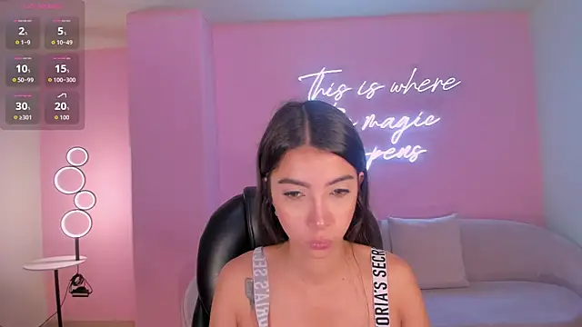Snapshot of ValeriaVelvet chatting on April 8, 2026, 12:05 pm ValeriaVelvet online show from April 8, 2026, 12:05 pm