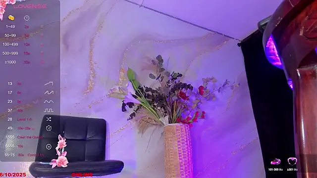 Snapshot of Karla-Ebony chatting on October 16, 2025, 1:45 pm Karla-Ebony online show from October 16, 2025, 1:45 pm