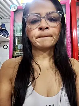 Linda Lars online show from January 17, 2026, 2:49 am