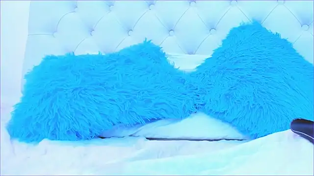 Snapshot of silvana__miller chatting on March 4, 2025, 10:16 pm silvana miller online show from March 4, 2025, 10:16 pm