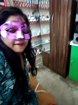 Snapshot of Ayesha-Baby chatting on January 19, 2025, 6:43 pm Ayesha-Baby online show from January 19, 2025, 6:43 pm