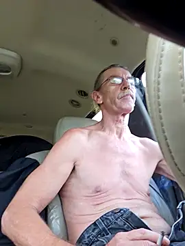 coolbrease10 online show from October 6, 2025, 10:40 pm