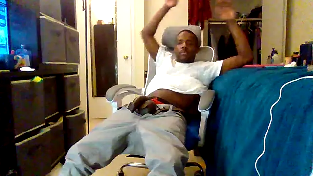 SirSubtrainer online show from February 11, 2025, 4:01 am