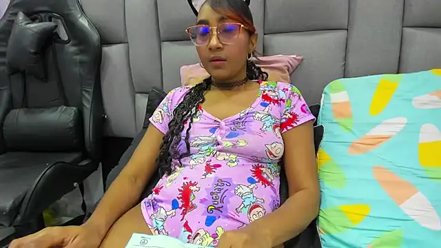 Snapshot of MurphyAngelina chatting on November 11, 2025, 2:44 am MurphyAngelina online show from November 11, 2025, 2:44 am