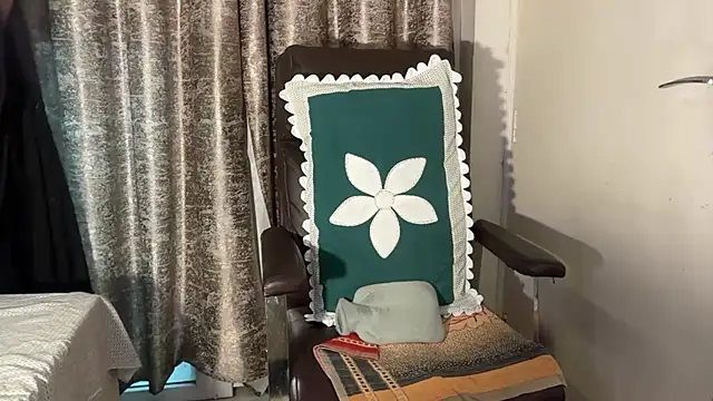 Cupid of Hearts online show from April 16, 2026, 5:41 am