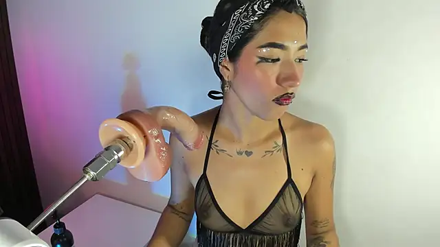 Snapshot of baby_naughty1_ chatting on September 18, 2025, 2:08 pm baby naughty1 online show from September 18, 2025, 2:08 pm