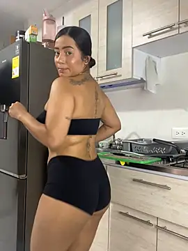 Snapshot of Gema-lexy chatting on February 8, 2026, 2:20 pm Gema-lexy online show from February 8, 2026, 2:20 pm