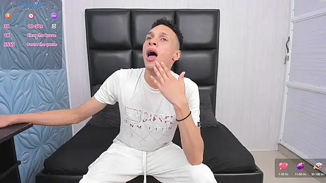 Milk max 18 online show from December 9, 2024, 7:50 pm