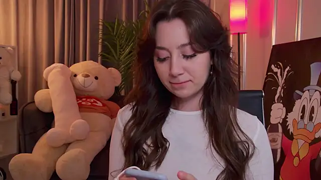 MaryReel online show from March 9, 2025, 1:04 pm