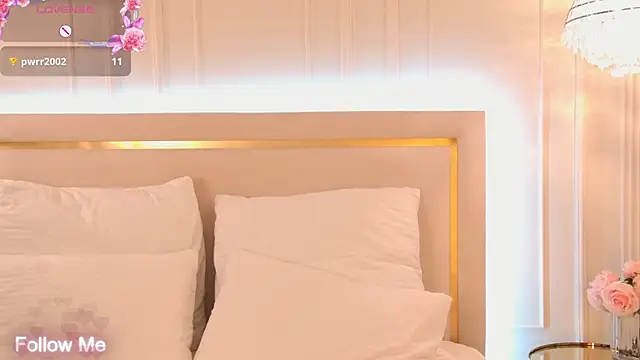 MaryReel online show from October 1, 2025, 3:23 am