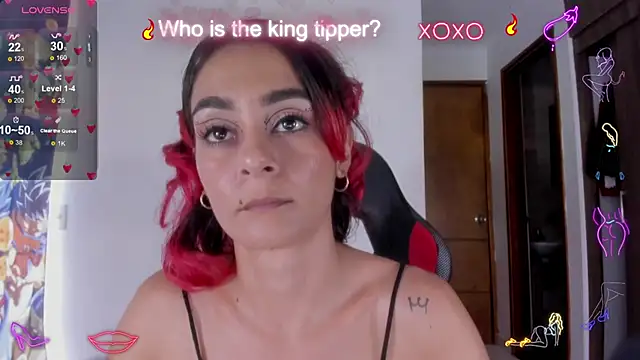 Snapshot of serafelle chatting on December 2, 2024, 8:55 pm serafelle online show from December 2, 2024, 8:55 pm