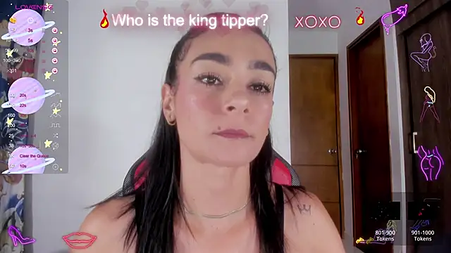 Snapshot of serafelle chatting on February 18, 2025, 12:26 am serafelle online show from February 18, 2025, 12:26 am