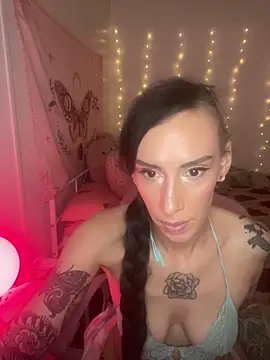 Snapshot of averietheangel chatting on September 29, 2025, 8:13 pm averietheangel online show from September 29, 2025, 8:13 pm