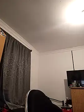 29YOURZ 28  online show from December 2, 2024, 6:43 pm