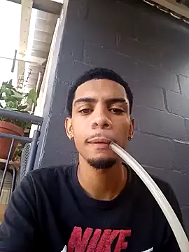 29YOURZ 28  online show from February 2, 2025, 7:41 am