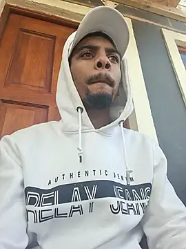 29YOURZ 28  online show from October 15, 2025, 10:37 am