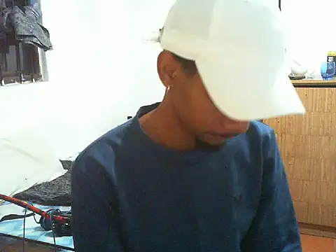 29YOURZ 28  online show from January 16, 2026, 6:23 pm