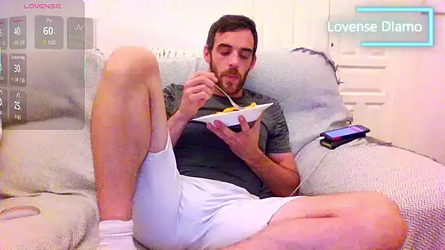  NakedChef  online show from October 8, 2025, 10:07 pm