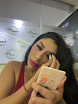 kiim taaylor online show from February 26, 2026, 8:13 am