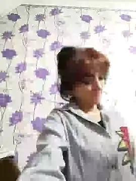 Snapshot of SweetLeila40 chatting on December 30, 2024, 1:14 pm SweetLeila40 online show from December 30, 2024, 1:14 pm