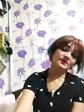 Snapshot of SweetLeila40 chatting on December 30, 2024, 4:29 pm SweetLeila40 online show from December 30, 2024, 4:29 pm