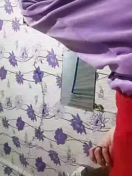 Snapshot of SweetLeila40 chatting on January 6, 2025, 7:02 pm SweetLeila40 online show from January 6, 2025, 7:02 pm