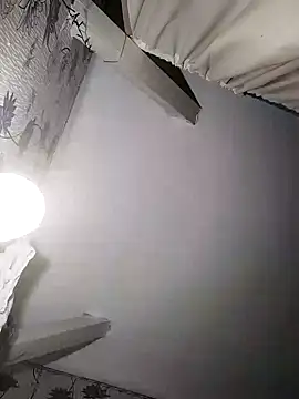 Snapshot of SweetLeila40 chatting on January 16, 2025, 8:36 pm SweetLeila40 online show from January 16, 2025, 8:36 pm