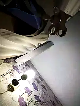 Snapshot of SweetLeila40 chatting on January 30, 2025, 3:19 pm SweetLeila40 online show from January 30, 2025, 3:19 pm