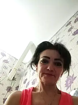 Snapshot of SweetLeila40 chatting on March 1, 2025, 9:59 pm SweetLeila40 online show from March 1, 2025, 9:59 pm