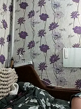 Snapshot of SweetLeila40 chatting on March 16, 2025, 12:34 am SweetLeila40 online show from March 16, 2025, 12:34 am