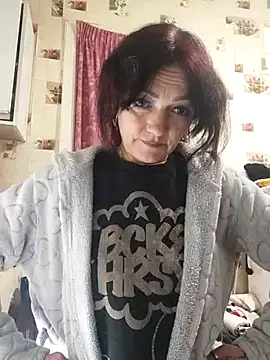 Snapshot of SweetLeila40 chatting on December 22, 2025, 7:00 pm SweetLeila40 online show from December 22, 2025, 7:00 pm