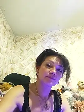Snapshot of SweetLeila40 chatting on June 11, 2026, 12:32 am SweetLeila40 online show from June 11, 2026, 12:32 am