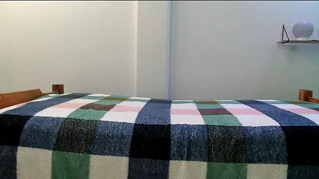 evaleribigtits18 online show from February 9, 2026, 12:36 am