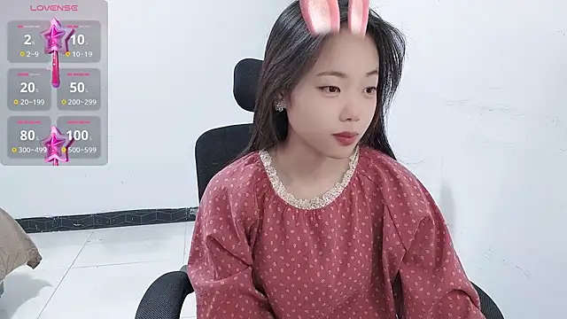 Lvy--v online show from January 16, 2025, 10:02 pm