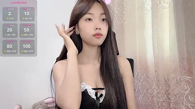 Lvy--v online show from September 12, 2025, 1:38 am