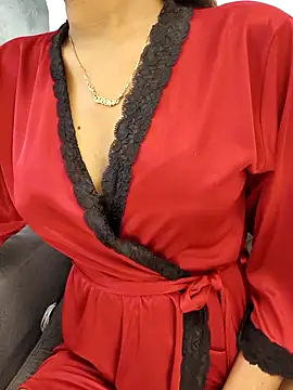 yhona darling online show from May 21, 2026, 10:55 am