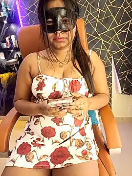 Hot Urvi online show from February 13, 2026, 9:55 pm