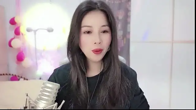 HK angelchloe online show from February 24, 2025, 12:30 am
