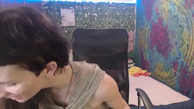 BurningVenus12 online show from October 30, 2025, 3:02 pm