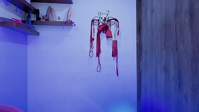 avans 15 online show from November 12, 2025, 11:03 pm