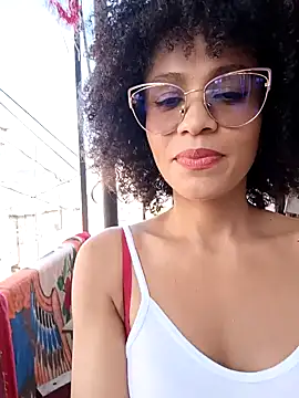 Snapshot of BlairSamy chatting on December 9, 2024, 8:33 pm BlairSamy online show from December 9, 2024, 8:33 pm