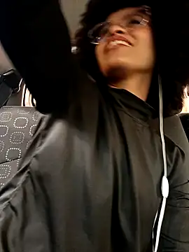 Snapshot of BlairSamy chatting on December 17, 2024, 7:48 pm BlairSamy online show from December 17, 2024, 7:48 pm