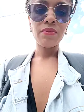 Snapshot of BlairSamy chatting on December 25, 2024, 6:09 pm BlairSamy online show from December 25, 2024, 6:09 pm