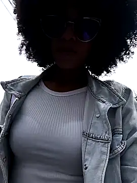 Snapshot of BlairSamy chatting on March 7, 2025, 4:55 pm BlairSamy online show from March 7, 2025, 4:55 pm