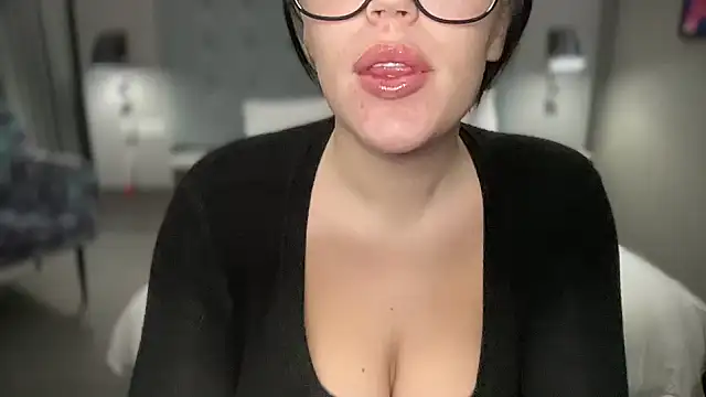 lilylush24 online show from February 22, 2026, 12:47 pm